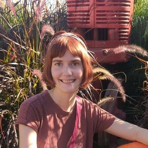 Meet your Posher, Caity